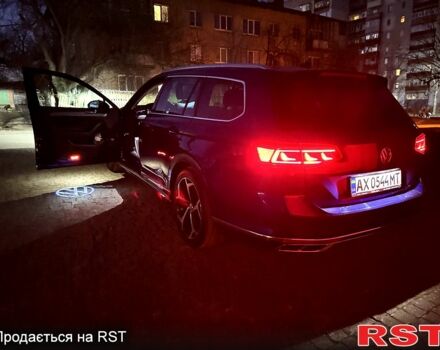 Синій Фольксваген Пассат, об'ємом двигуна 2 л та пробігом 205 тис. км за 27600 $, фото 9 на Automoto.ua