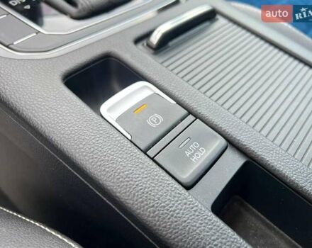 Синій Фольксваген Пассат, об'ємом двигуна 2 л та пробігом 193 тис. км за 26390 $, фото 30 на Automoto.ua