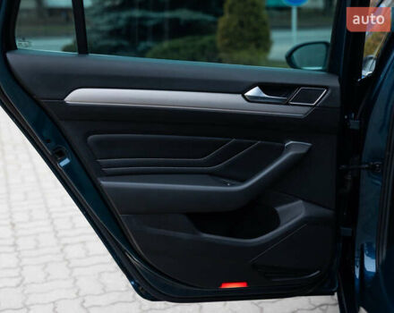 Синий Фольксваген Пассат, объемом двигателя 2 л и пробегом 213 тыс. км за 25300 $, фото 82 на Automoto.ua