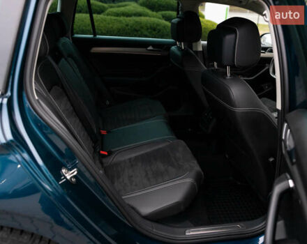 Синий Фольксваген Пассат, объемом двигателя 2 л и пробегом 213 тыс. км за 25300 $, фото 74 на Automoto.ua