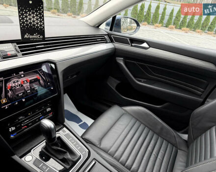 Синий Фольксваген Пассат, объемом двигателя 2 л и пробегом 192 тыс. км за 25500 $, фото 27 на Automoto.ua