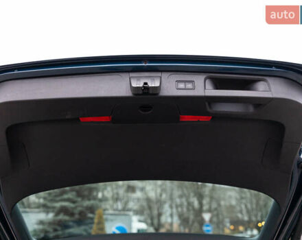 Синий Фольксваген Пассат, объемом двигателя 2 л и пробегом 213 тыс. км за 25300 $, фото 92 на Automoto.ua