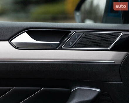 Синий Фольксваген Пассат, объемом двигателя 2 л и пробегом 213 тыс. км за 25300 $, фото 26 на Automoto.ua