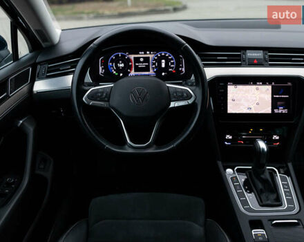 Синий Фольксваген Пассат, объемом двигателя 2 л и пробегом 213 тыс. км за 25300 $, фото 29 на Automoto.ua