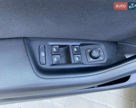 Синий Фольксваген Пассат, объемом двигателя 2 л и пробегом 244 тыс. км за 20193 $, фото 31 на Automoto.ua