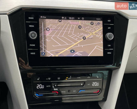 Синий Фольксваген Пассат, объемом двигателя 2 л и пробегом 154 тыс. км за 28439 $, фото 54 на Automoto.ua