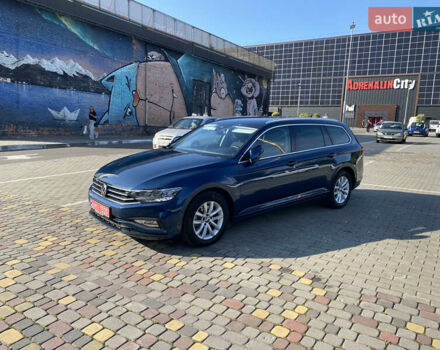 Синий Фольксваген Пассат, объемом двигателя 2 л и пробегом 244 тыс. км за 20193 $, фото 11 на Automoto.ua