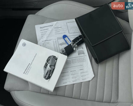 Синий Фольксваген Пассат, объемом двигателя 2 л и пробегом 154 тыс. км за 28439 $, фото 73 на Automoto.ua