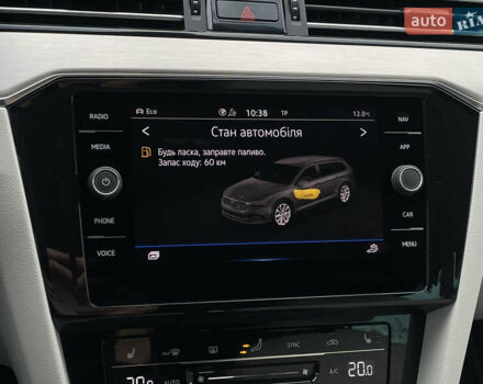 Синий Фольксваген Пассат, объемом двигателя 2 л и пробегом 154 тыс. км за 28439 $, фото 56 на Automoto.ua