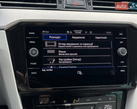 Синий Фольксваген Пассат, объемом двигателя 2 л и пробегом 154 тыс. км за 28439 $, фото 66 на Automoto.ua