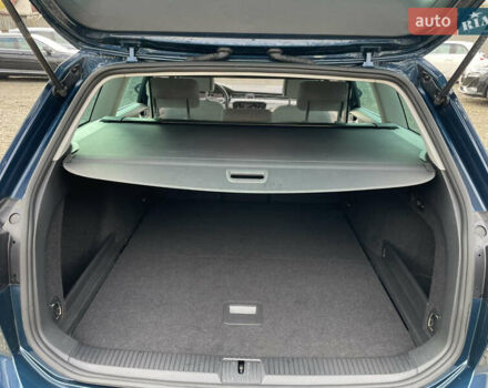 Синий Фольксваген Пассат, объемом двигателя 2 л и пробегом 154 тыс. км за 28439 $, фото 33 на Automoto.ua