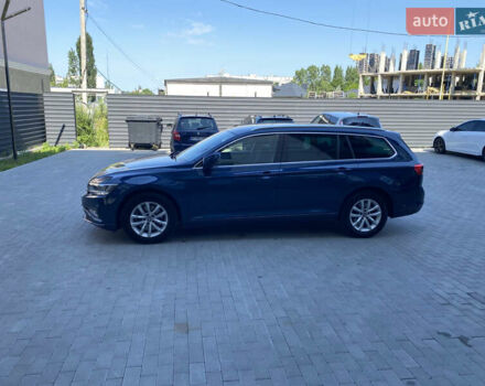 Синий Фольксваген Пассат, объемом двигателя 2 л и пробегом 244 тыс. км за 20193 $, фото 4 на Automoto.ua
