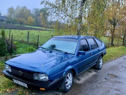 Фольксваген Пассат 1984 в Камень-Каширский на Automoto.ua Синий Фольксваген Пассат, объемом двигателя 1.8 л и пробегом 220 тыс. км за 830 $, фото 1 на Automoto.ua