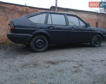 Синий Фольксваген Пассат, объемом двигателя 1.6 л и пробегом 235 тыс. км за 950 $, фото 1 на Automoto.ua