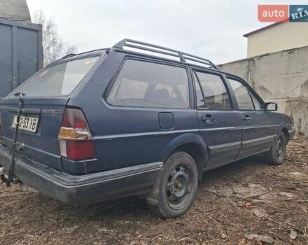 Синий Фольксваген Пассат, объемом двигателя 1.6 л и пробегом 160 тыс. км за 800 $, фото 1 на Automoto.ua