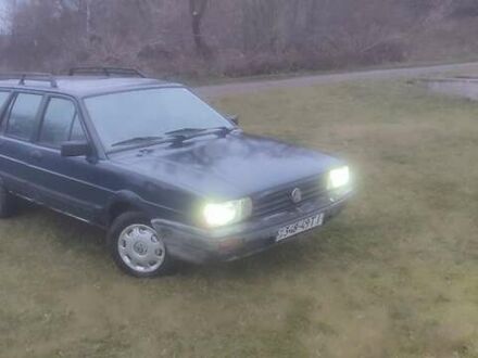 Синий Фольксваген Пассат, объемом двигателя 1.6 л и пробегом 500 тыс. км за 1200 $, фото 1 на Automoto.ua