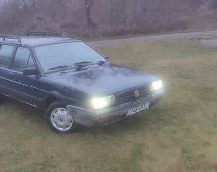 Синій Фольксваген Пассат, об'ємом двигуна 1.6 л та пробігом 500 тис. км за 1200 $, фото 1 на Automoto.ua