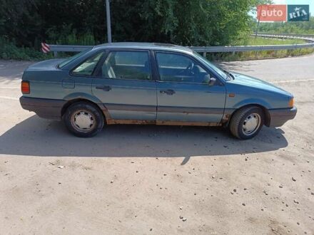 Фольксваген Пассат 1988 в Полтаве на Automoto.ua Синий Фольксваген Пассат, объемом двигателя 1.6 л и пробегом 500 тыс. км за 1500 $, фото 1 на Automoto.ua
