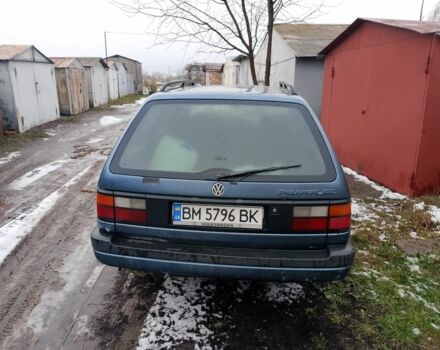 Синий Фольксваген Пассат, объемом двигателя 1.8 л и пробегом 333 тыс. км за 1300 $, фото 1 на Automoto.ua