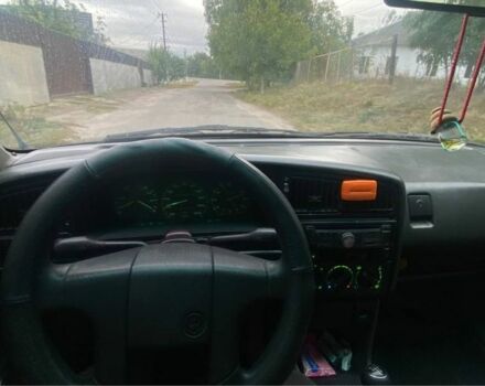 Синий Фольксваген Пассат, объемом двигателя 1.8 л и пробегом 270 тыс. км за 1900 $, фото 1 на Automoto.ua