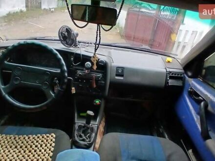 Фольксваген Пассат 1988 в Бару на Automoto.ua Синий Фольксваген Пассат, объемом двигателя 1.8 л и пробегом 130 тыс. км за 1500 $, фото 1 на Automoto.ua