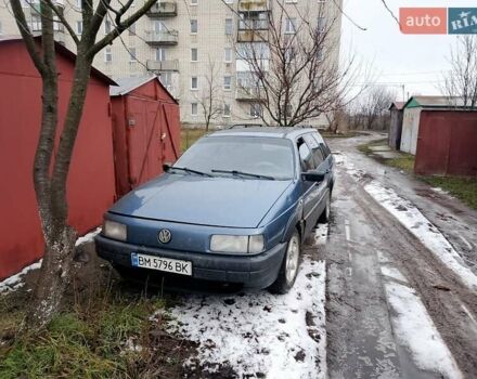 Синий Фольксваген Пассат, объемом двигателя 1.8 л и пробегом 333 тыс. км за 1300 $, фото 1 на Automoto.ua