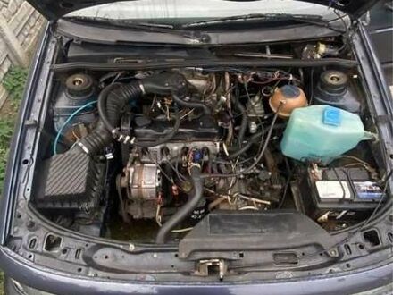 Фольксваген Пассат 1988 в Вышгороде на Automoto.ua Синий Фольксваген Пассат, объемом двигателя 1.8 л и пробегом 270 тыс. км за 1900 $, фото 1 на Automoto.ua