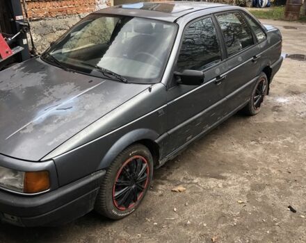 Синий Фольксваген Пассат, объемом двигателя 1.8 л и пробегом 585 тыс. км за 700 $, фото 1 на Automoto.ua