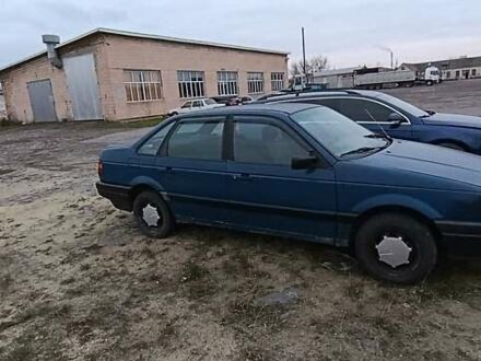 Синий Фольксваген Пассат, объемом двигателя 1.6 л и пробегом 295 тыс. км за 1000 $, фото 1 на Automoto.ua