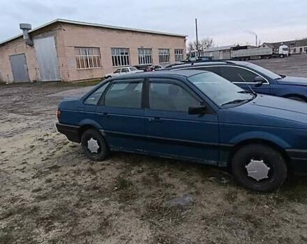 Синий Фольксваген Пассат, объемом двигателя 1.6 л и пробегом 295 тыс. км за 1000 $, фото 1 на Automoto.ua