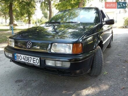 Фольксваген Пассат 1989 у Теребовле на Automoto.ua Синій Фольксваген Пассат, об'ємом двигуна 1.8 л та пробігом 300 тис. км за 1600 $, фото 1 на Automoto.ua