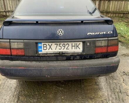 Синий Фольксваген Пассат, объемом двигателя 1.8 л и пробегом 300 тыс. км за 1750 $, фото 1 на Automoto.ua