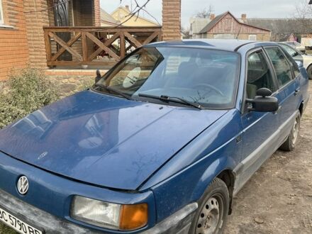 Фольксваген Пассат 1989 у Заречном на Automoto.ua Синій Фольксваген Пассат, об'ємом двигуна 0 л та пробігом 300 тис. км за 1000 $, фото 1 на Automoto.ua