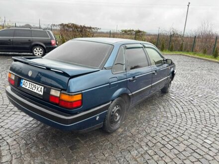 Синій Фольксваген Пассат, об'ємом двигуна 1.8 л та пробігом 300 тис. км за 950 $, фото 1 на Automoto.ua