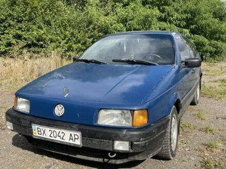 Фольксваген Пассат 1989 в Летичеве на Automoto.ua Синий Фольксваген Пассат, объемом двигателя 1.6 л и пробегом 400 тыс. км за 1000 $, фото 1 на Automoto.ua