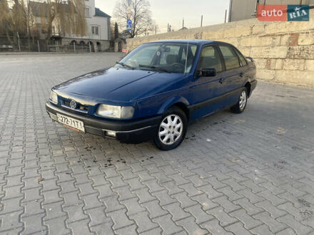 Фольксваген Пассат 1989 у Зборів на Automoto.ua Синій Фольксваген Пассат, об'ємом двигуна 1.8 л та пробігом 200 тис. км за 1200 $, фото 1 на Automoto.ua