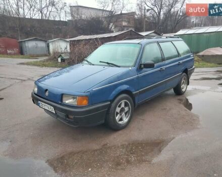 Синий Фольксваген Пассат, объемом двигателя 1.78 л и пробегом 240 тыс. км за 1250 $, фото 1 на Automoto.ua