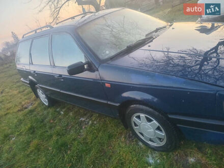 Синий Фольксваген Пассат, объемом двигателя 1.8 л и пробегом 382 тыс. км за 1675 $, фото 1 на Automoto.ua