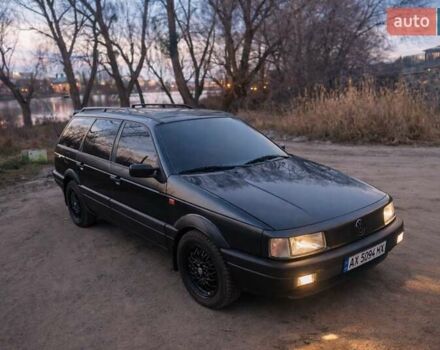 Синий Фольксваген Пассат, объемом двигателя 1.78 л и пробегом 490 тыс. км за 2750 $, фото 1 на Automoto.ua