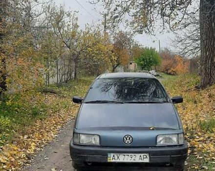 Синий Фольксваген Пассат, объемом двигателя 1.78 л и пробегом 333 тыс. км за 1300 $, фото 1 на Automoto.ua