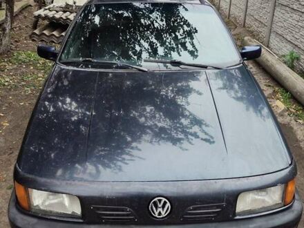 Фольксваген Пассат 1990 в Кременчуге на Automoto.ua Синий Фольксваген Пассат, объемом двигателя 2 л и пробегом 347 тыс. км за 1500 $, фото 1 на Automoto.ua