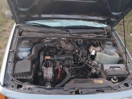 Синий Фольксваген Пассат, объемом двигателя 1.8 л и пробегом 312 тыс. км за 1316 $, фото 1 на Automoto.ua