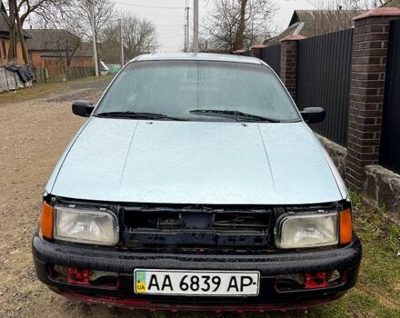 Синий Фольксваген Пассат, объемом двигателя 1.8 л и пробегом 398 тыс. км за 700 $, фото 1 на Automoto.ua