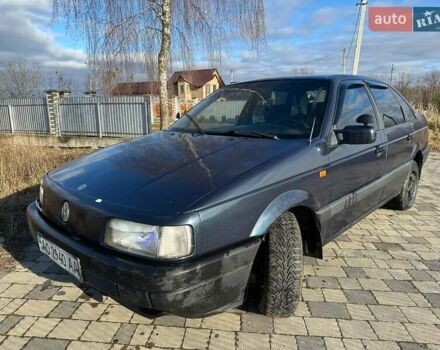 Синій Фольксваген Пассат, об'ємом двигуна 1.8 л та пробігом 400 тис. км за 1150 $, фото 1 на Automoto.ua