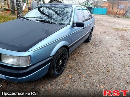 Фольксваген Пассат 1991 у Прилуках на Automoto.ua Синій Фольксваген Пассат, об'ємом двигуна 2 л та пробігом 496 тис. км за 2600 $, фото 1 на Automoto.ua