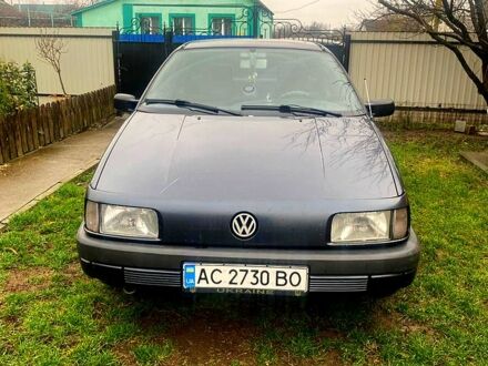 Синий Фольксваген Пассат, объемом двигателя 1.8 л и пробегом 280 тыс. км за 1800 $, фото 1 на Automoto.ua