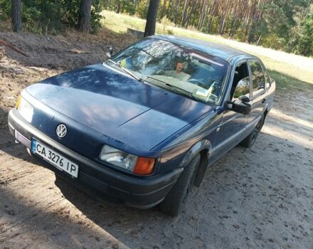 Синий Фольксваген Пассат, объемом двигателя 1.8 л и пробегом 370 тыс. км за 1900 $, фото 1 на Automoto.ua