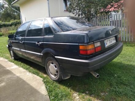 Фольксваген Пассат 1992 в Ивано-Франковске на Automoto.ua Синий Фольксваген Пассат, объемом двигателя 1.8 л и пробегом 350 тыс. км за 1900 $, фото 1 на Automoto.ua