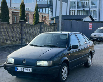 Синий Фольксваген Пассат, объемом двигателя 1.8 л и пробегом 380 тыс. км за 1400 $, фото 1 на Automoto.ua