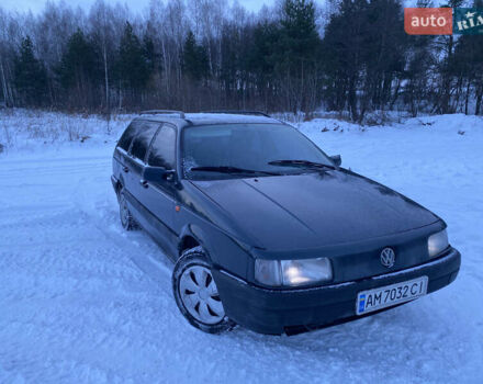 Синий Фольксваген Пассат, объемом двигателя 1.8 л и пробегом 261 тыс. км за 2200 $, фото 1 на Automoto.ua